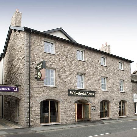 Premier Inn Kendal Central Ngoại thất bức ảnh