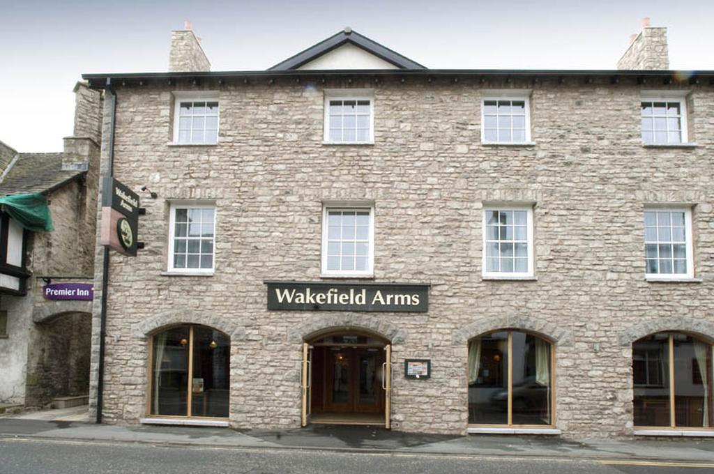 Premier Inn Kendal Central Ngoại thất bức ảnh